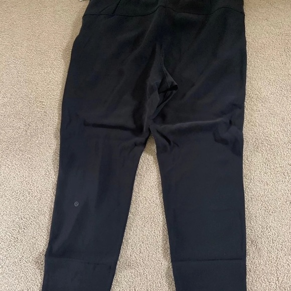 Lululemon on the fly pant - Picture 4 of 4